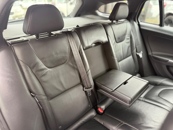 Used Volvo V60 2013 for sale - 76226281: Photo 46