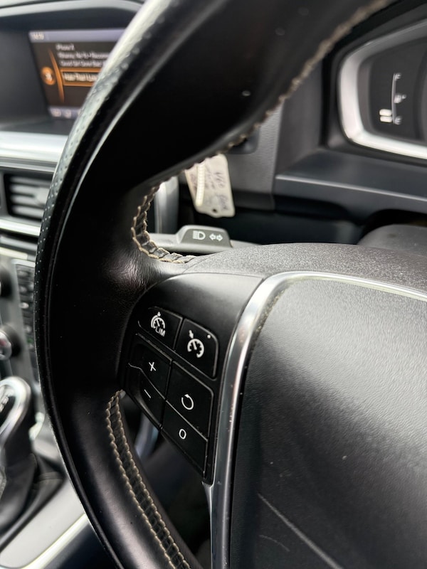 Used Volvo V60 2013 for sale - 76226281: Photo 52