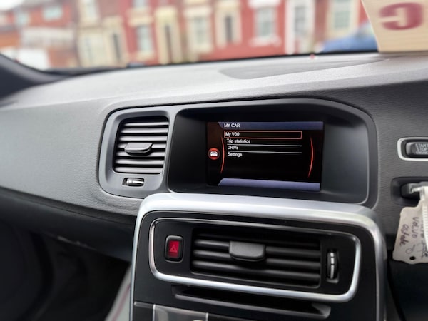 Used Volvo V60 2013 for sale - 76226281: Photo 56