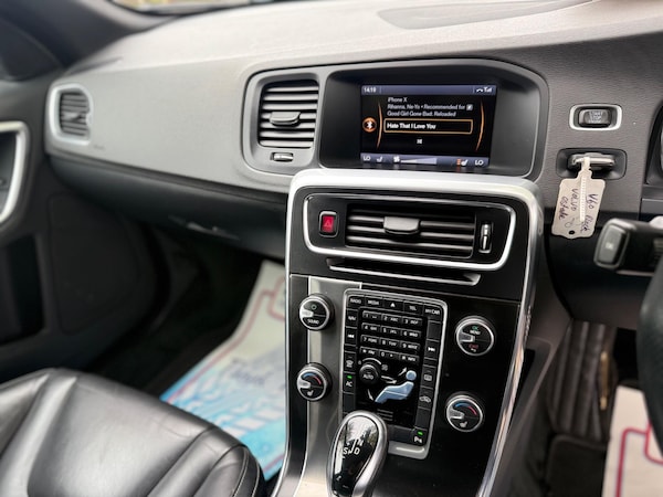 Used Volvo V60 2013 for sale - 76226281: Photo 57