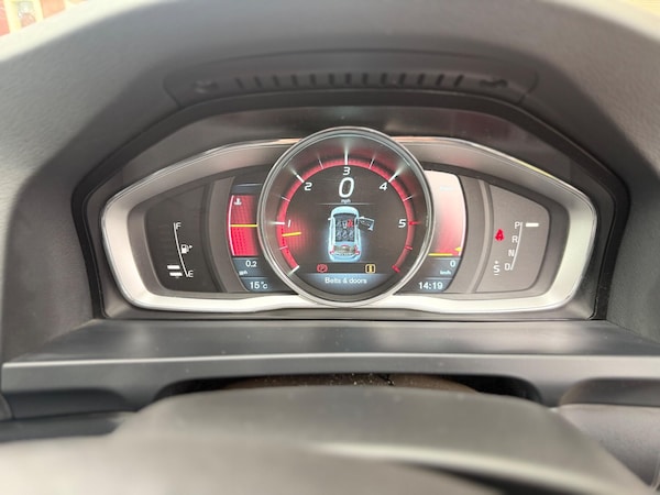 Used Volvo V60 2013 for sale - 76226281: Photo 60