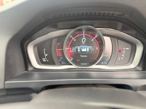 Used Volvo V60 2013 for sale - 76226281: Photo 63
