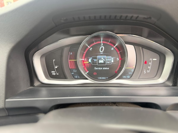 Used Volvo V60 2013 for sale - 76226281: Photo 65