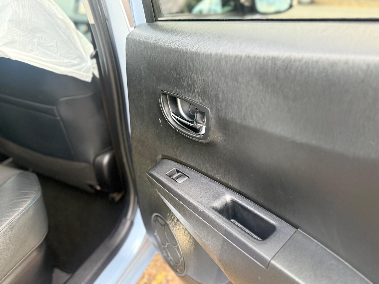 Used Toyota Yaris for sale - 76728475: Photo 45