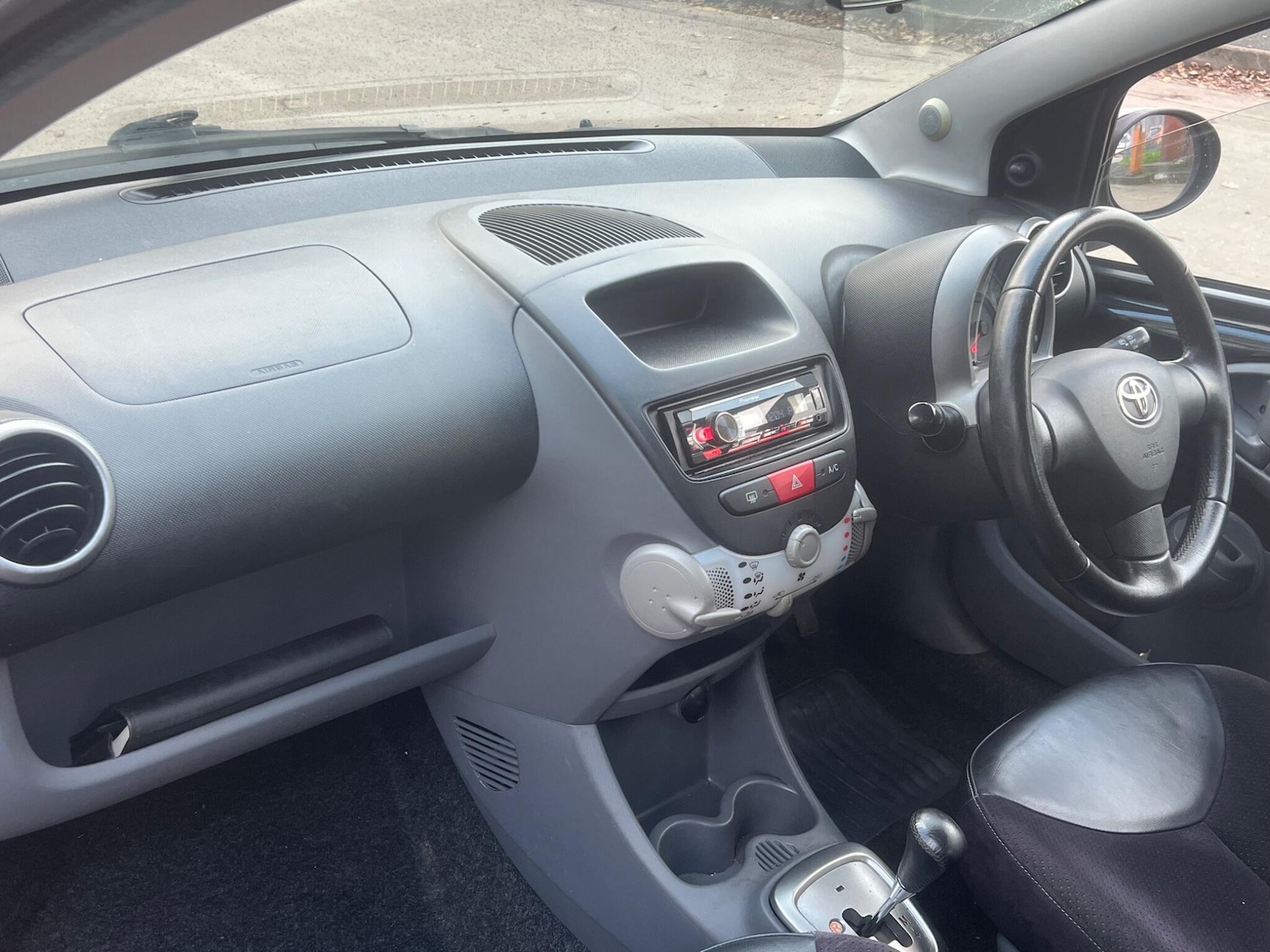 Used Toyota AYGO 2009 for sale - 77155761: Photo 15