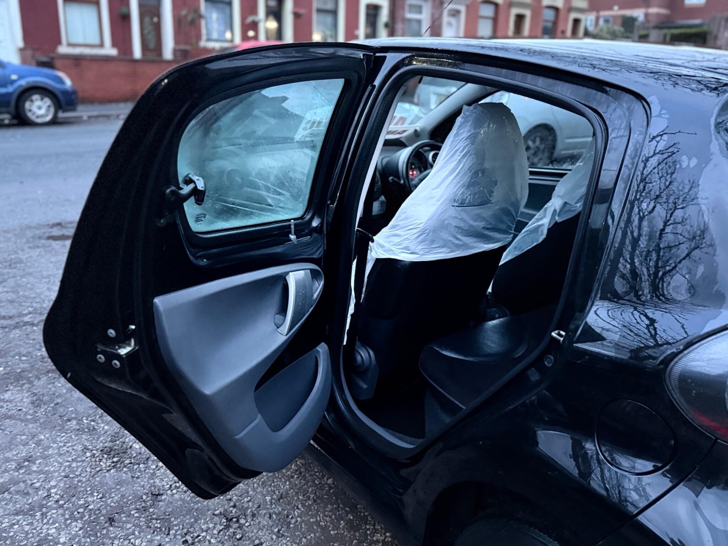 Used Toyota AYGO 2009 for sale - 77155761: Photo 40