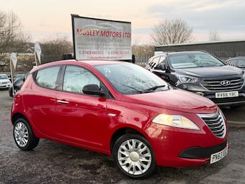 Used Chrysler Ypsilon 2013 for sale - 79680879: Photo