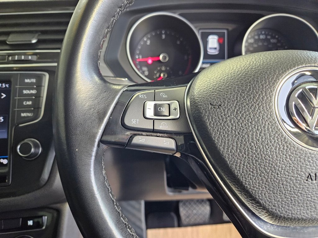 Used Volkswagen Tiguan 2016 for sale - 76950206: Photo 15