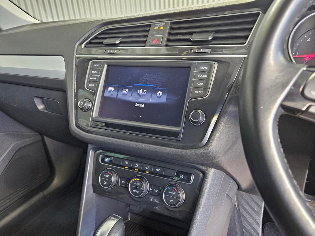 Used Volkswagen Tiguan 2016 for sale - 76950206: Photo 27