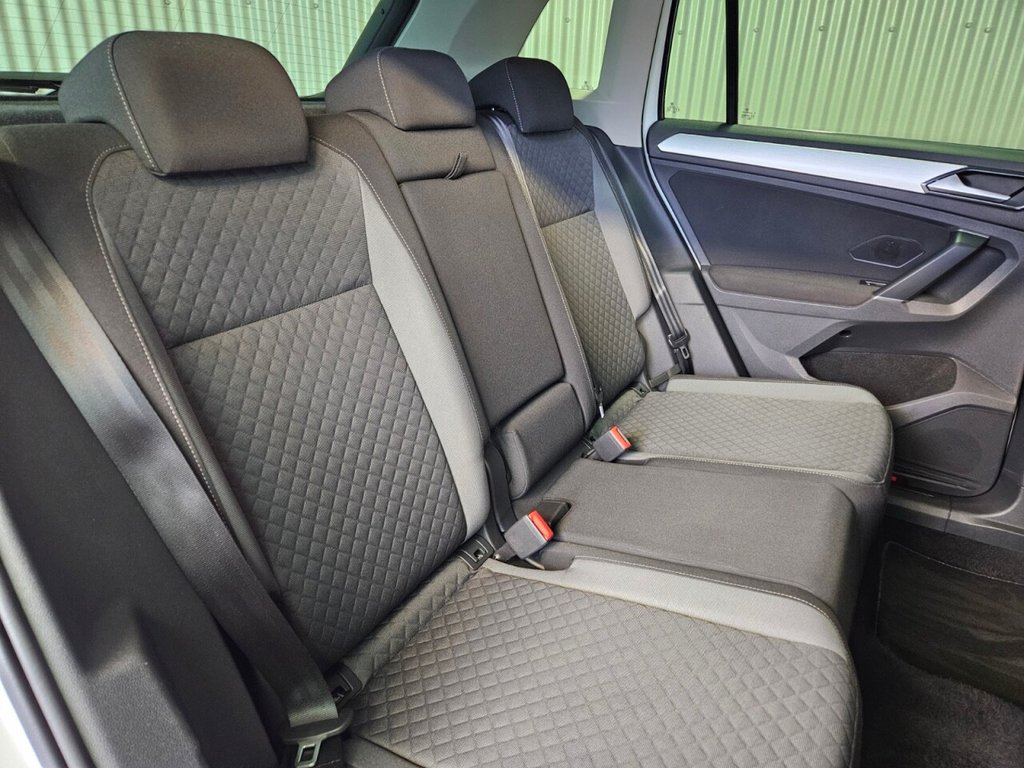 Used Volkswagen Tiguan 2016 for sale - 76950206: Photo 38