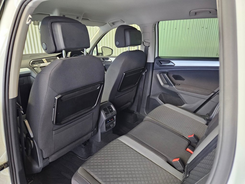 Used Volkswagen Tiguan 2016 for sale - 76950206: Photo 44