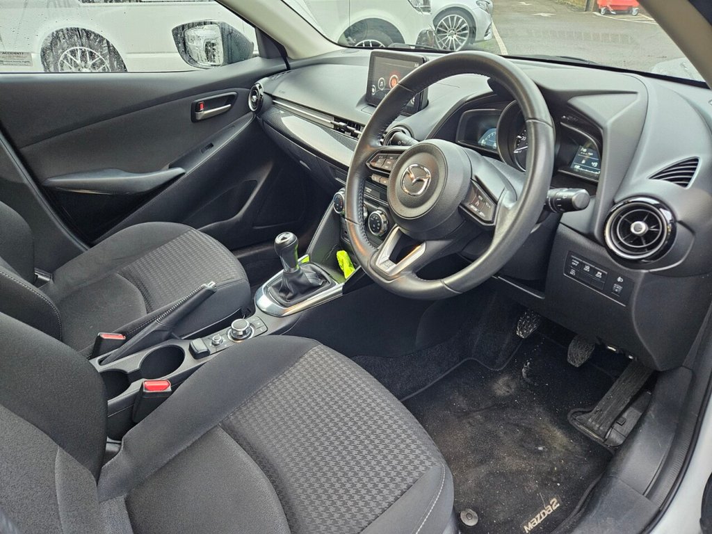 Used Mazda Mazda2 2018 for sale - 77200202: Photo 2