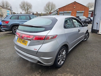 Used Honda Civic 2010 for sale - 76821034: Photo