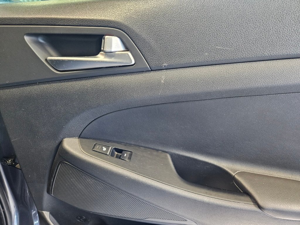 Used Hyundai TUCSON 2017 for sale - 77110394: Photo 17