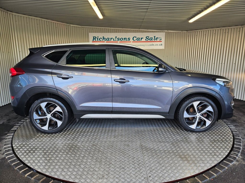 Used Hyundai TUCSON 2017 for sale - 77110394: Photo 2