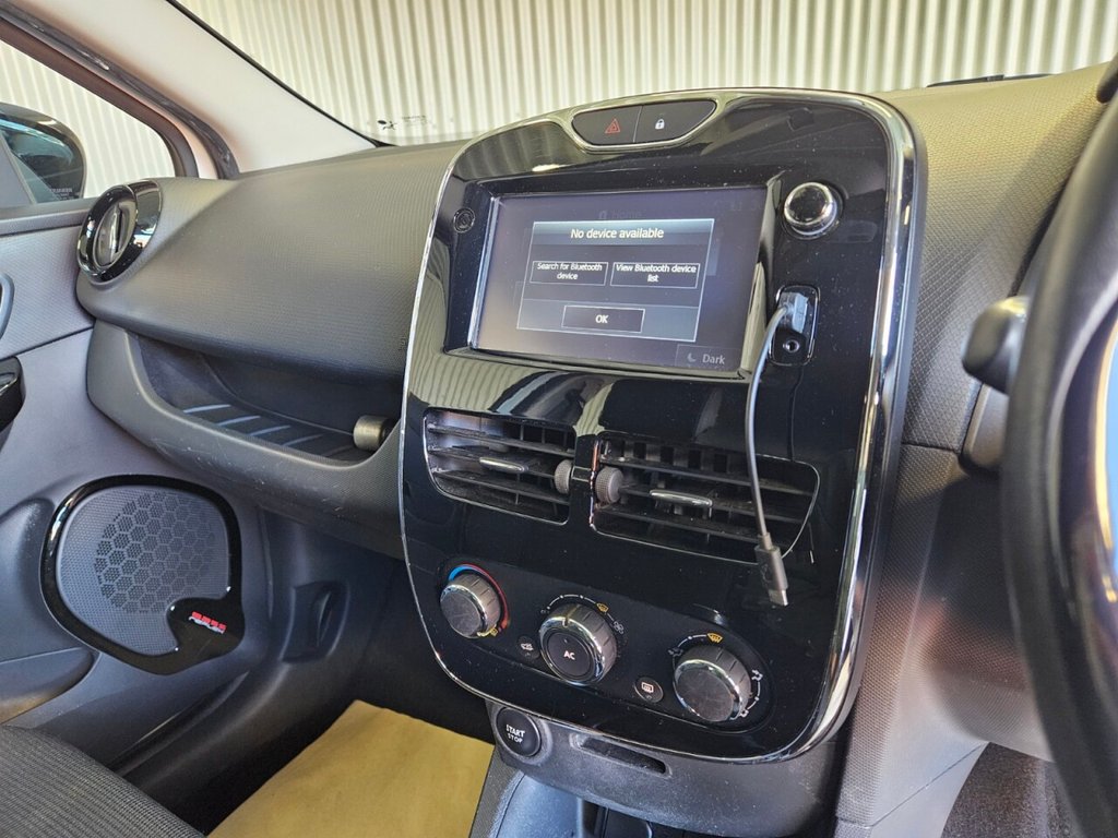 Used Renault Clio 2014 for sale - 76783703: Photo 17