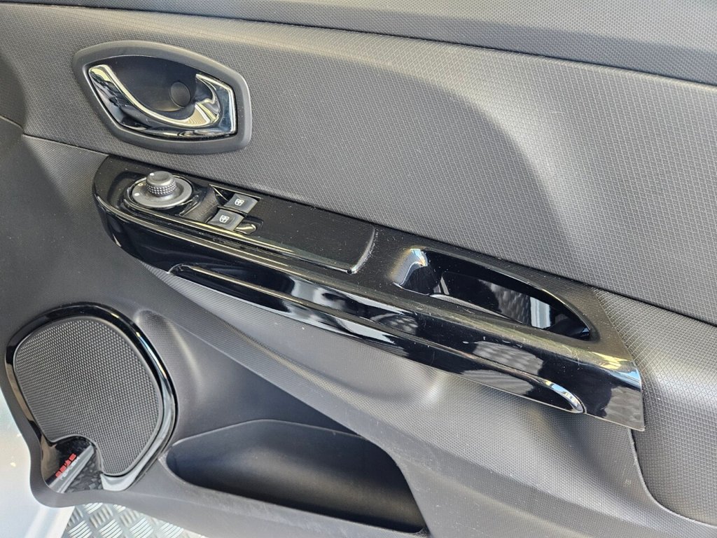 Used Renault Clio 2014 for sale - 76783703: Photo 21