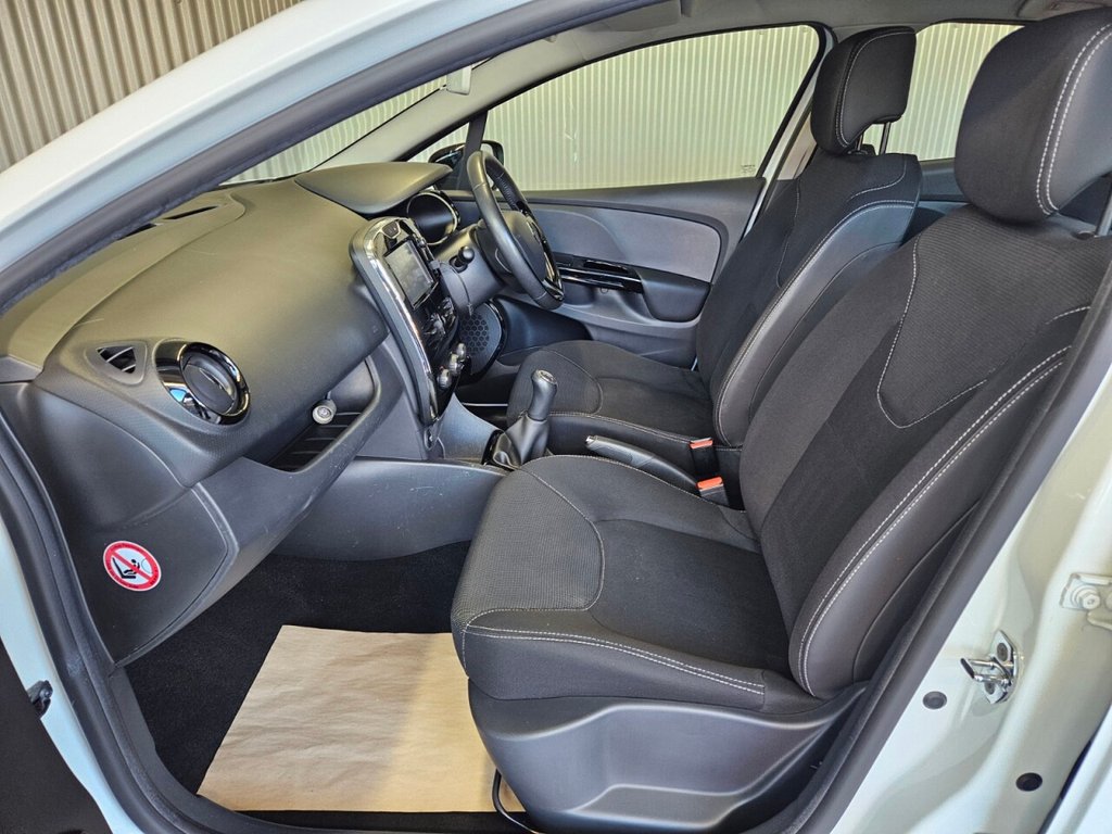 Used Renault Clio 2014 for sale - 76783703: Photo 27