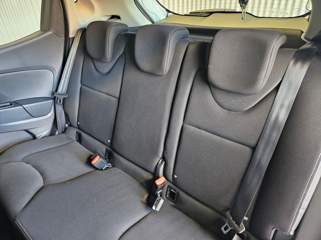 Used Renault Clio 2014 for sale - 76783703: Photo 32