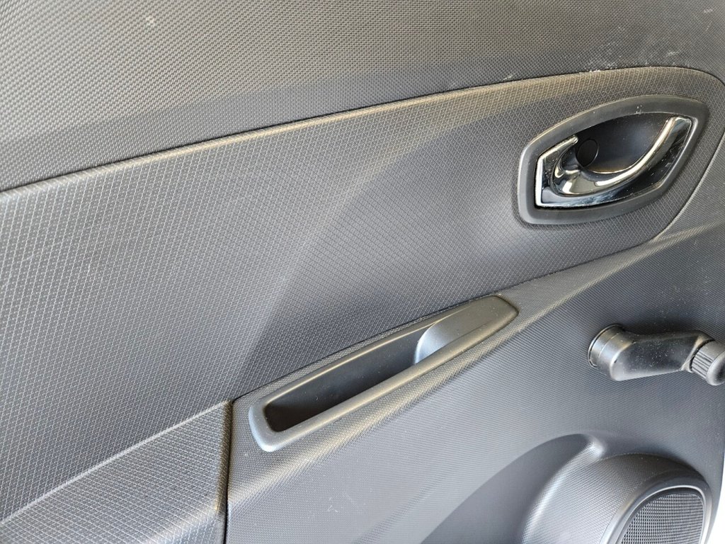 Used Renault Clio 2014 for sale - 76783703: Photo 33