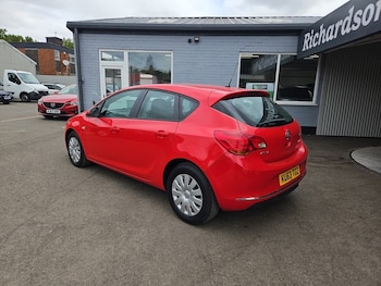 Used Vauxhall Astra 2013 for sale - 75654632: Photo