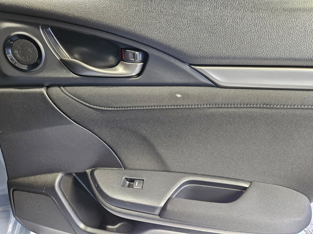 Used Honda Civic 2019 for sale - 77276028: Photo 31