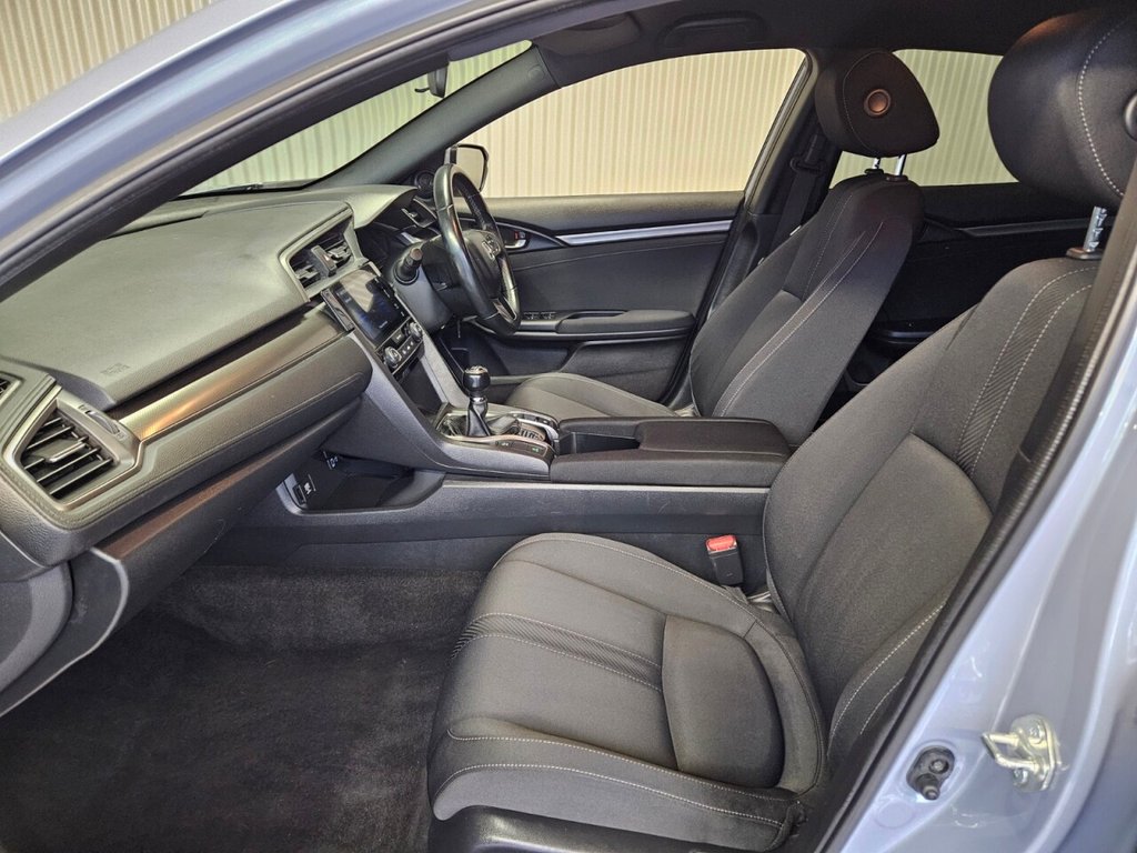 Used Honda Civic 2019 for sale - 77276028: Photo 38