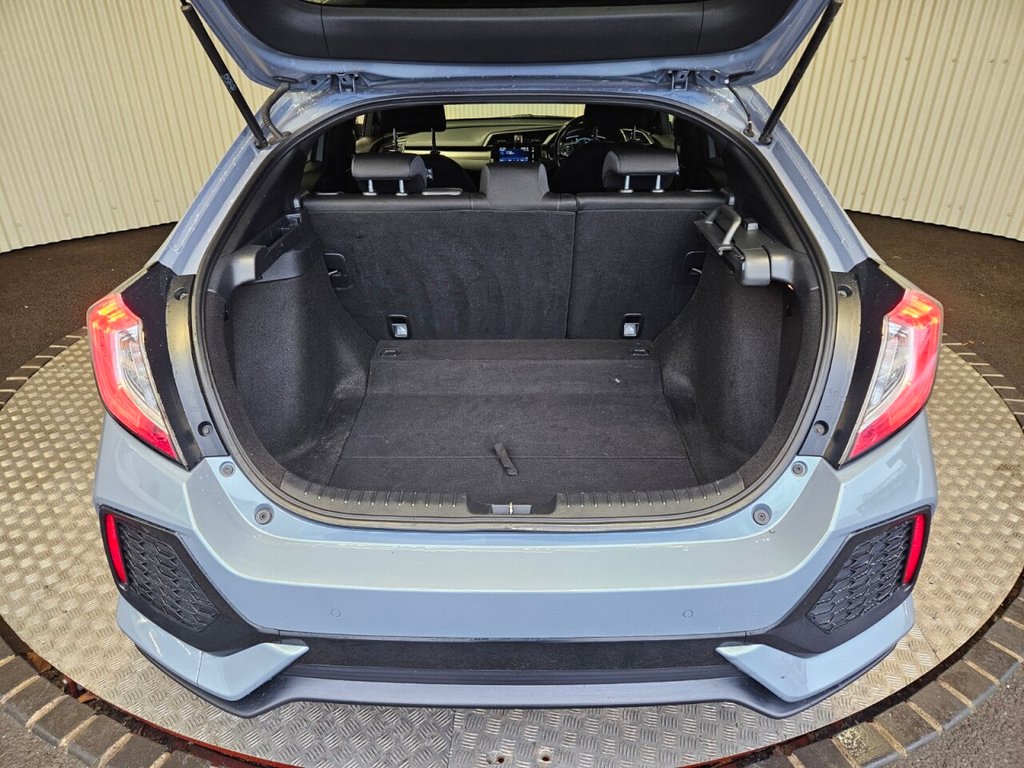 Used Honda Civic 2019 for sale - 77276028: Photo 5