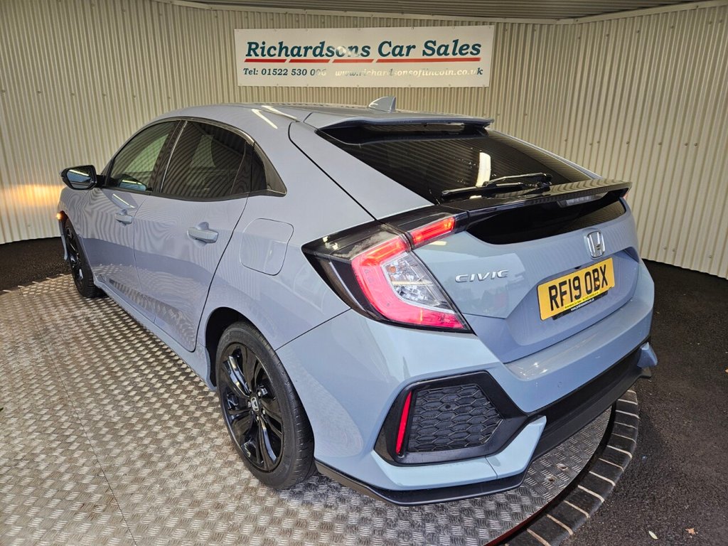 Used Honda Civic 2019 for sale - 77276028: Photo 6