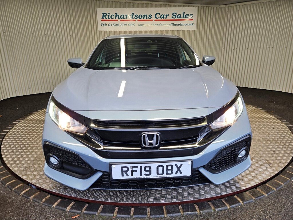 Used Honda Civic 2019 for sale - 77276028: Photo 9