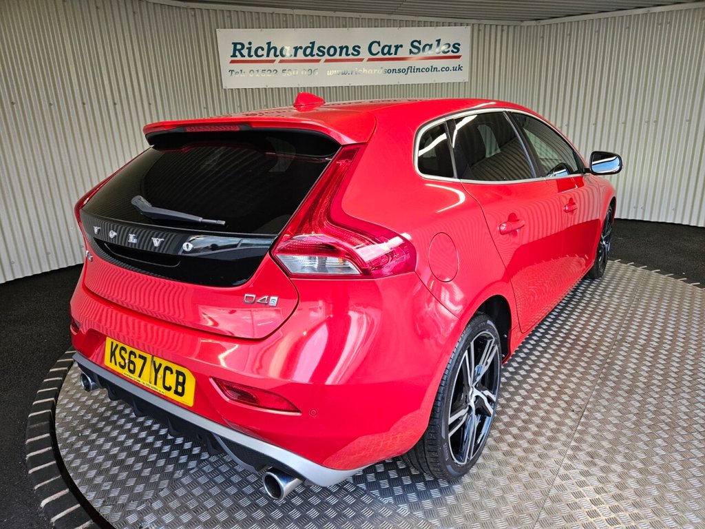 Used Volvo V40 2017 for sale - 77394659: Photo 3