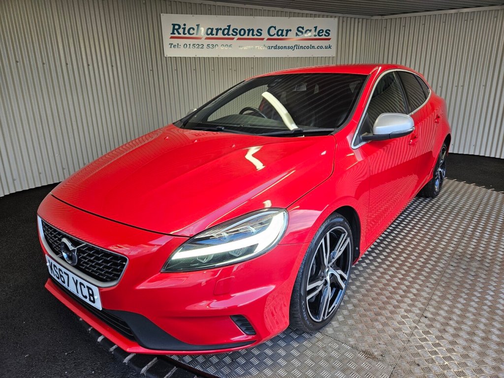 Used Volvo V40 2017 for sale - 77394659: Photo 8