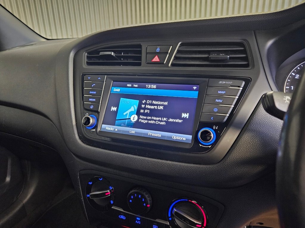 Used Hyundai i20 2018 for sale - 77384303: Photo 17