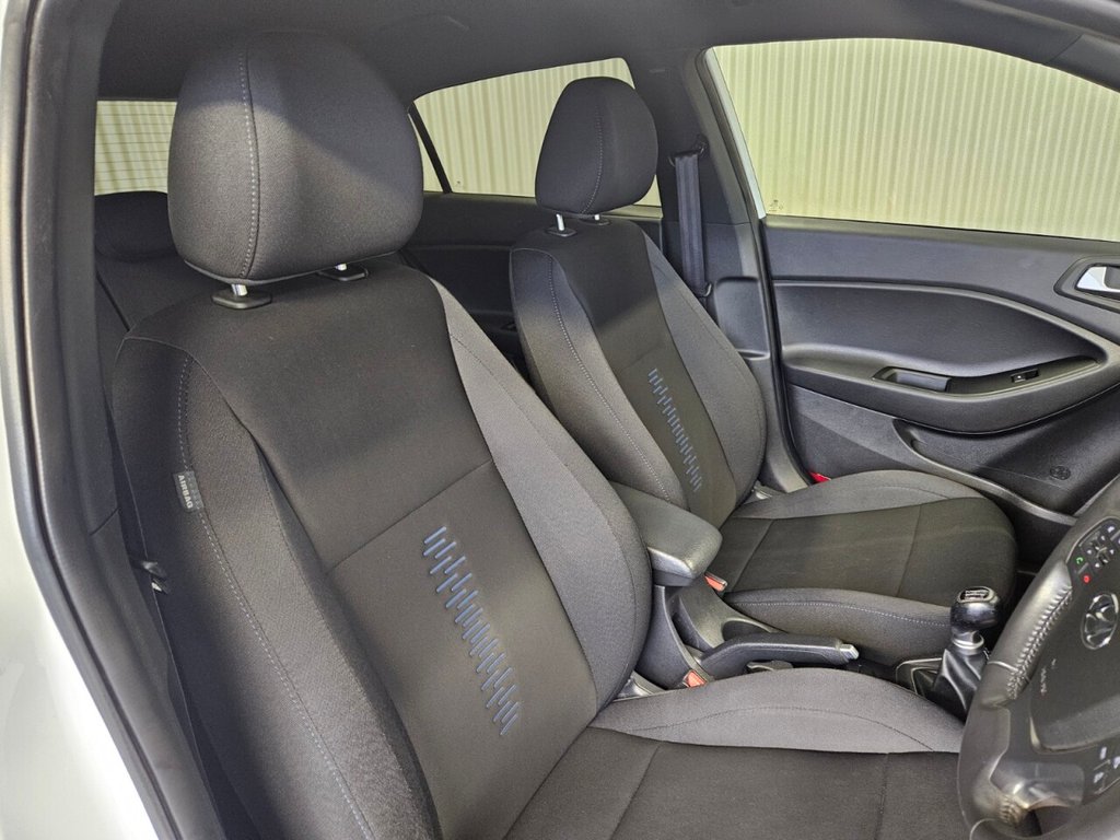 Used Hyundai i20 2018 for sale - 77384303: Photo 24