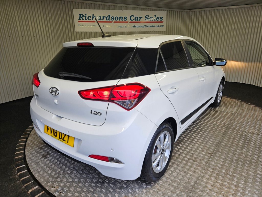 Used Hyundai i20 2018 for sale - 77384303: Photo 3