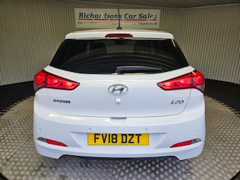 Used Hyundai i20 2018 for sale - 77384303: Photo
