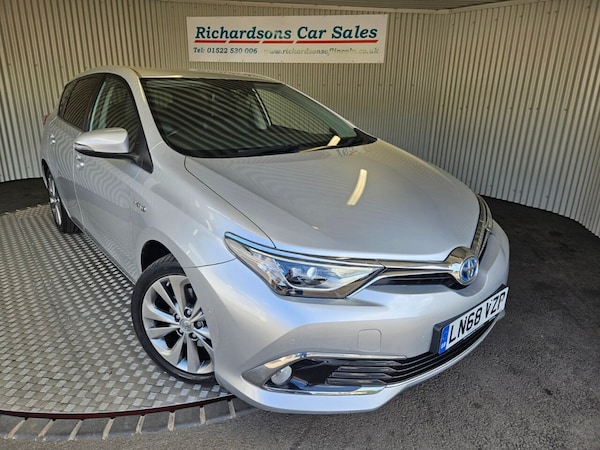 Used Toyota Auris 2018 for sale - 75527608: Photo 1
