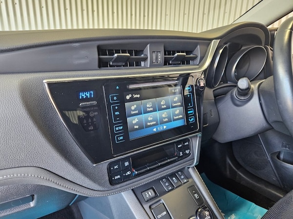 Used Toyota Auris 2018 for sale - 75527608: Photo 38