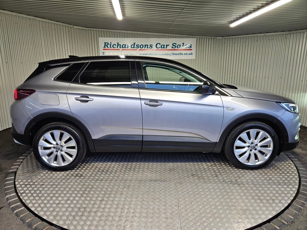 Used Vauxhall Grandland X 2019 for sale - 77027358: Photo 2