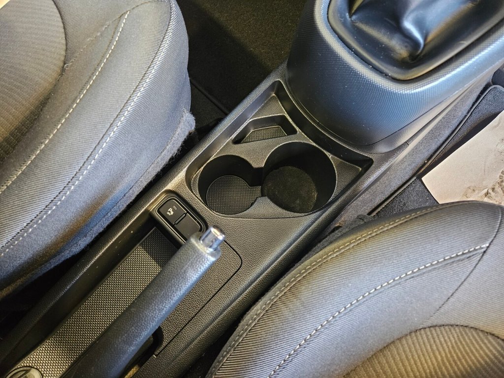 Used Hyundai i10 2017 for sale - 77952809: Photo 19