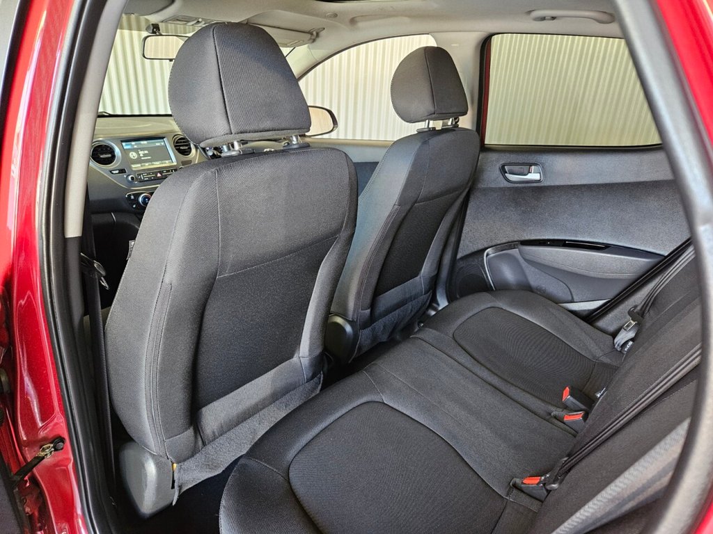 Used Hyundai i10 2017 for sale - 77952809: Photo 32