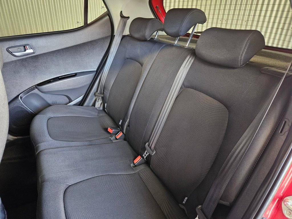 Used Hyundai i10 2017 for sale - 77952809: Photo 34