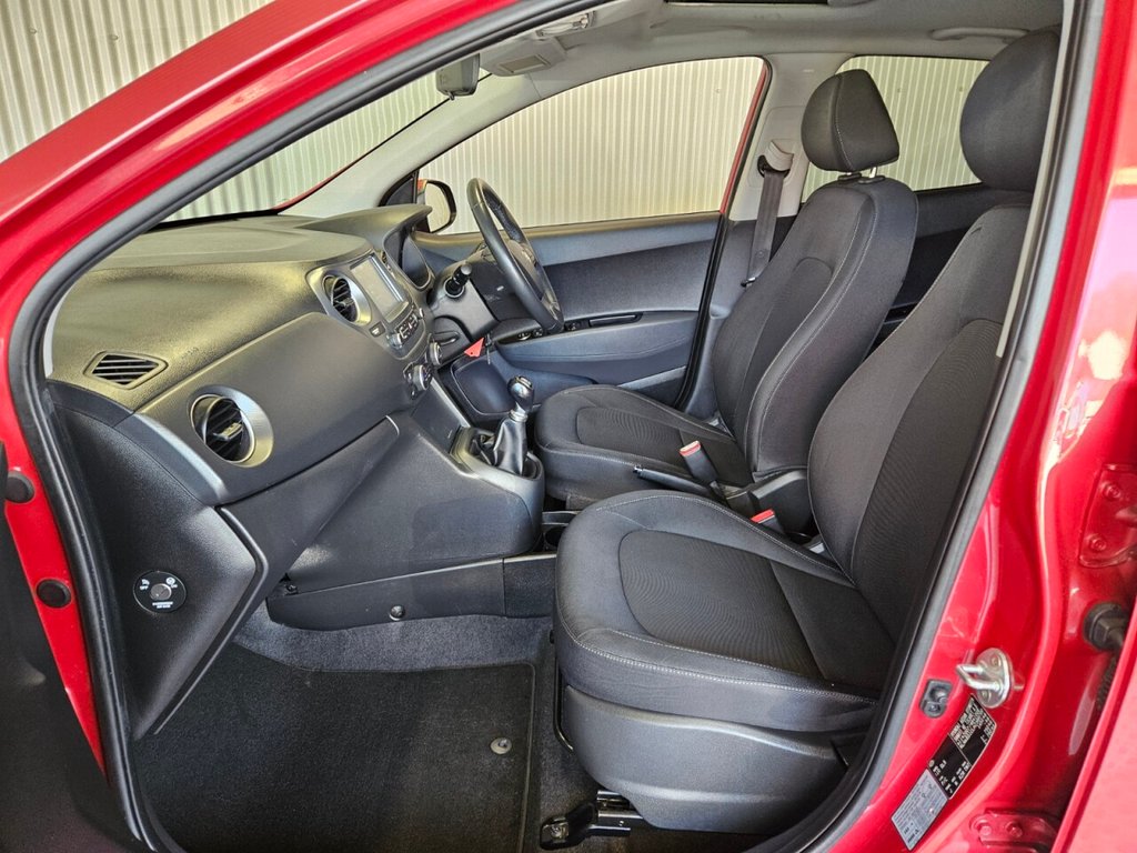 Used Hyundai i10 2017 for sale - 77952809: Photo 37