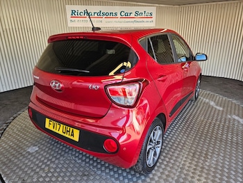 Used Hyundai i10 2017 for sale - 77952809: Photo