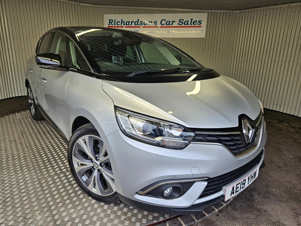Used Renault Scenic 2019 for sale - 76582728: Photo 1