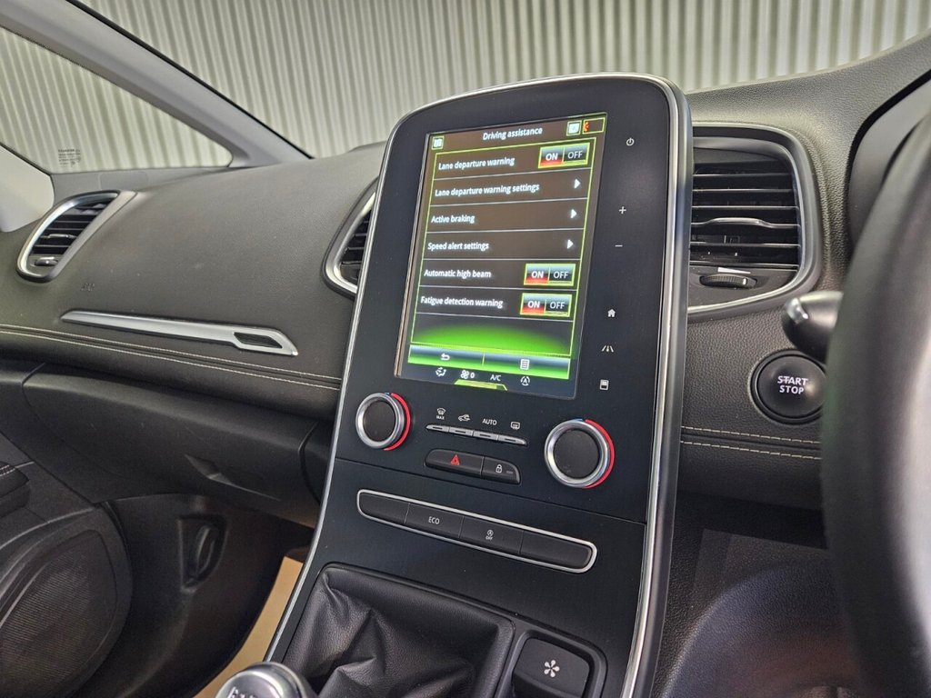 Used Renault Scenic 2019 for sale - 76582728: Photo 24