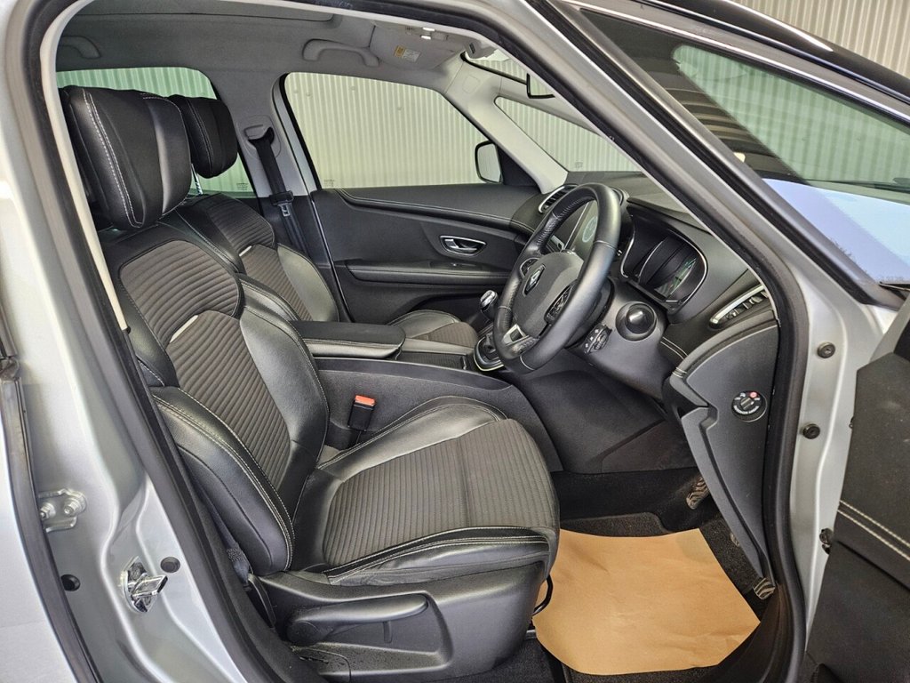 Used Renault Scenic 2019 for sale - 76582728: Photo 27