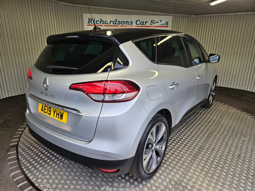 Used Renault Scenic 2019 for sale - 76582728: Photo 3