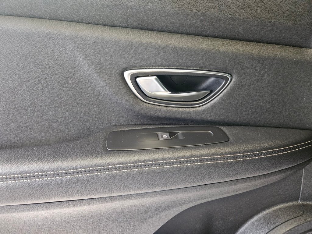 Used Renault Scenic 2019 for sale - 76582728: Photo 40