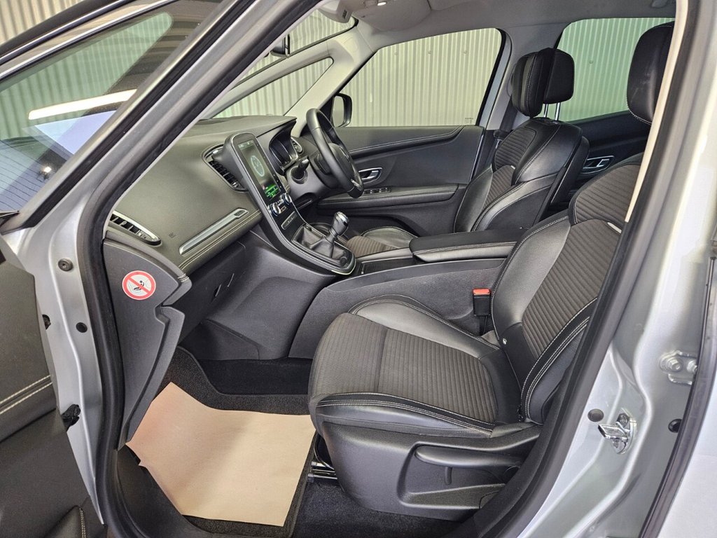 Used Renault Scenic 2019 for sale - 76582728: Photo 42